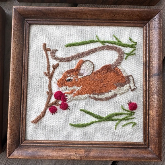 Vintage Embroidered Squirrel Rabbit Mouse Chipmunk Cottagecore Woodlands Animals - Picture 3 of 12